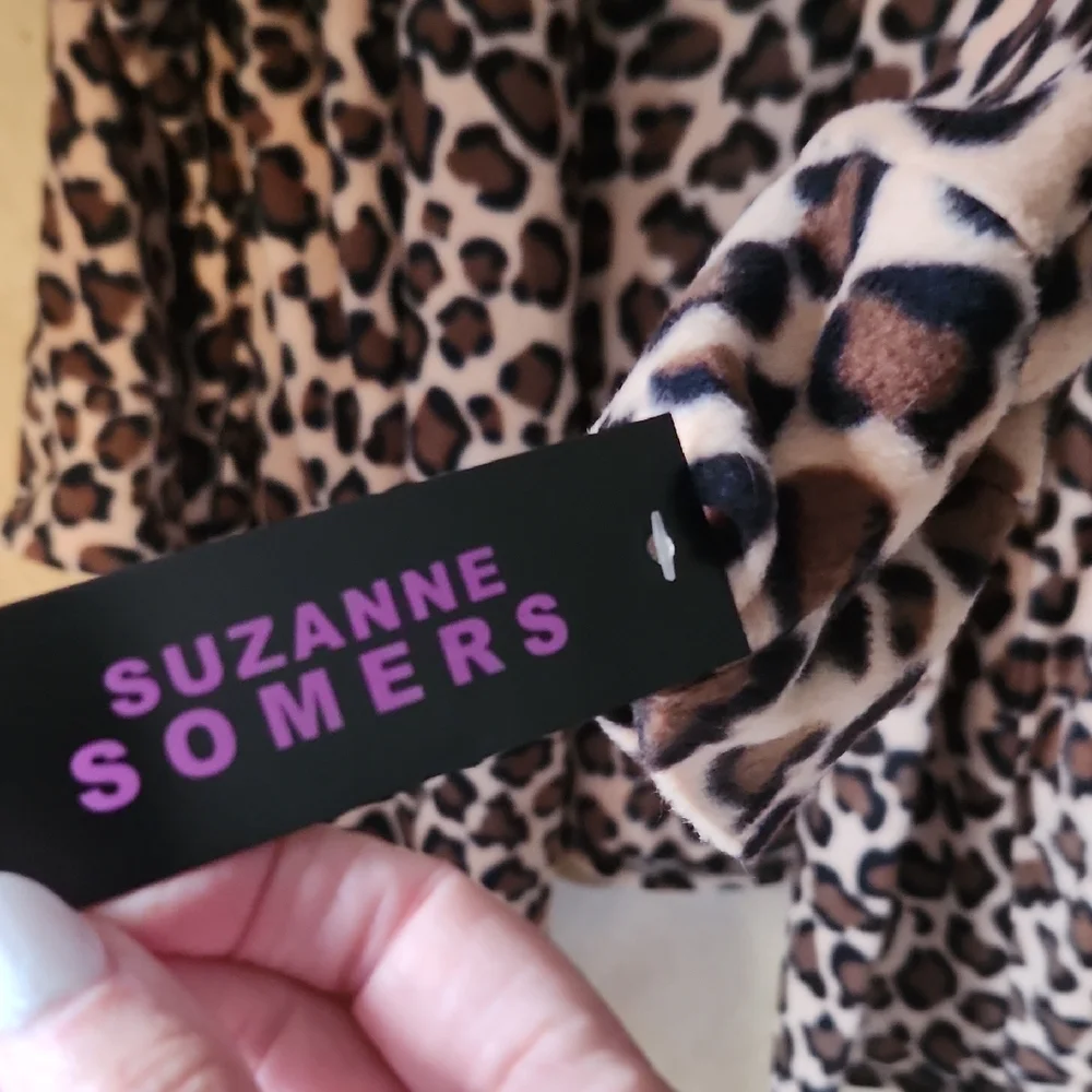 NWT-Suzanne Somers Leopard (100% Polyester Leopard Print Fabric) Swing Jacket - Picture 8 of 9
